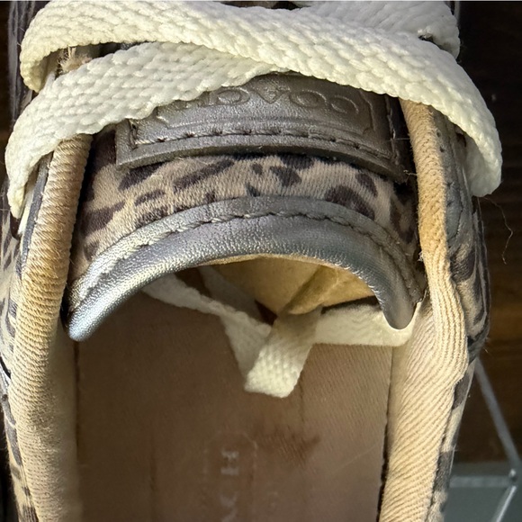 Coach Barrett Signature Silver Grey Leopard Ocelot Print Women's Sneakers 6.5 - Picture 5 of 15